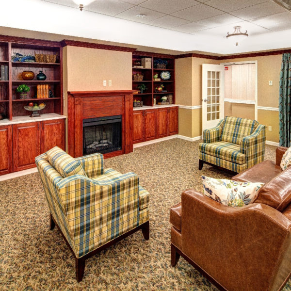 Sitting room with couches and furnshings