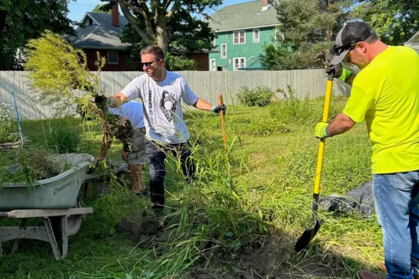 Buffalo team at work