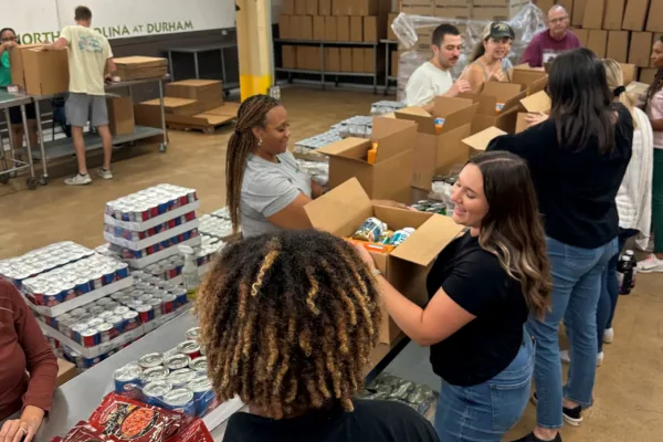 Southeast Interns Volunteering at Food Bank