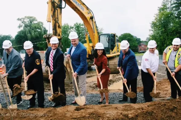 Stanford Heights team breaking ground